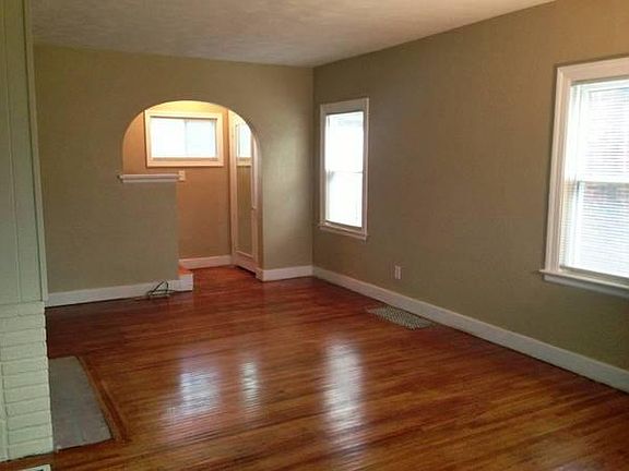 3rd image of 3528 Rushland Ave