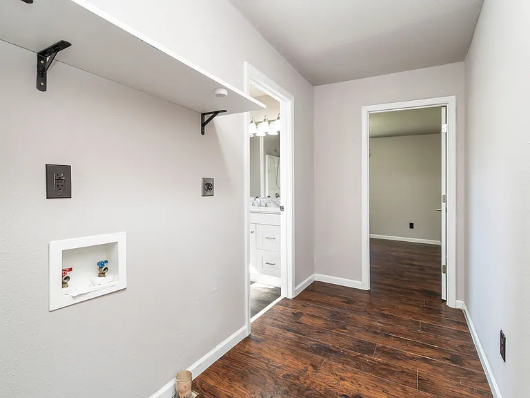 110 Humphrey Way — Photo 12