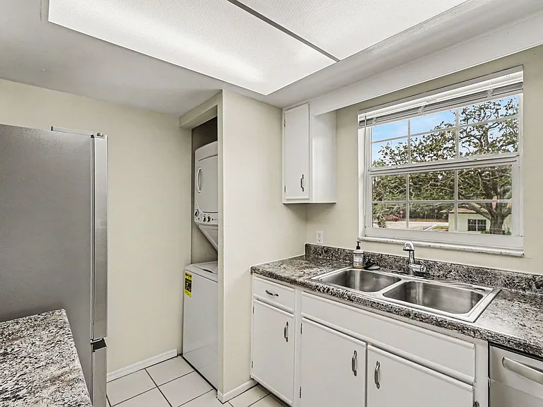 3135 Shady Dell Ln #239 — Photo 4