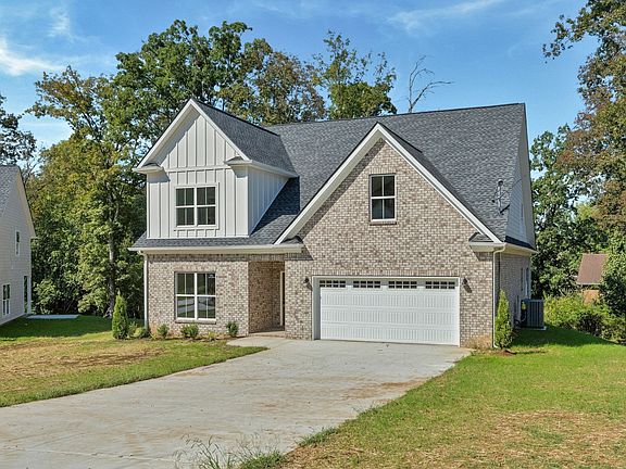3rd image of 506 Mountain View Ct