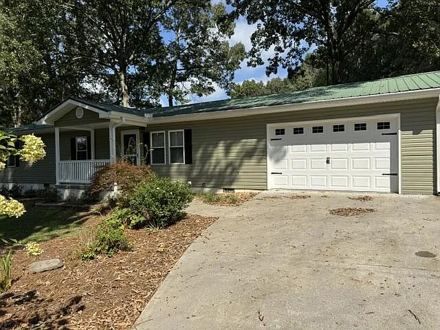 3 bed, $2,000 — Photo 3