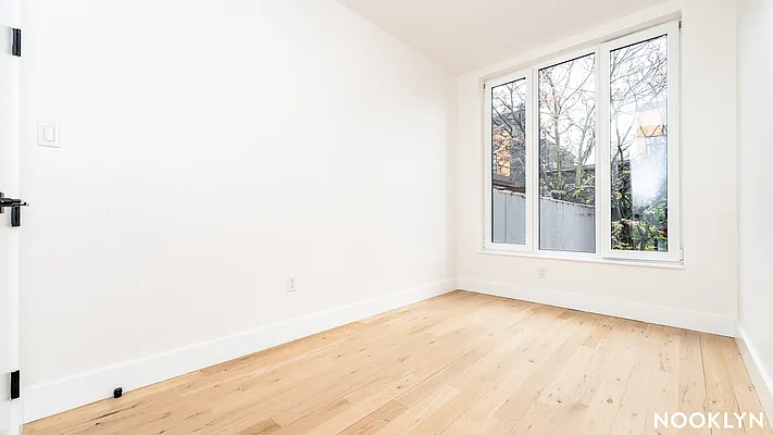 Rented by Nooklyn NYC LLC | media 7