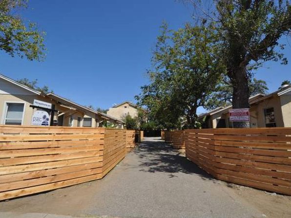 14229-33 Victory Blvd #14229