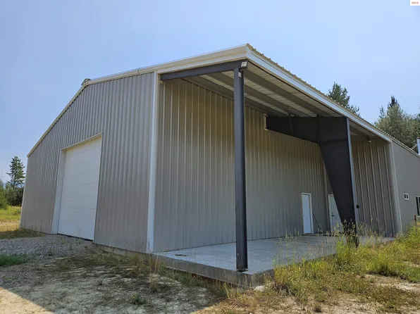 152 Tanna Ln, Naples, ID 83847