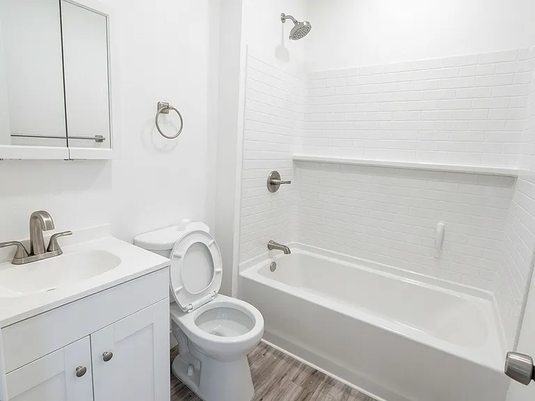 7 Milton Ave #B — Photo 4