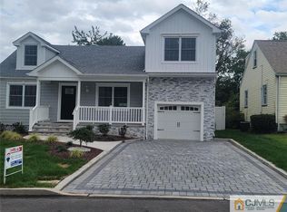 32 Middle Hill Rd, Colonia, NJ 07067