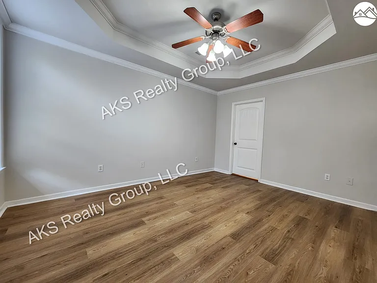 2269 Ridgemont Dr — Photo 7