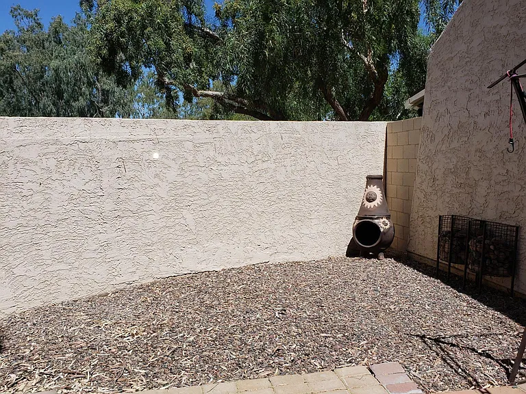 1536 S River Dr — Photo 14