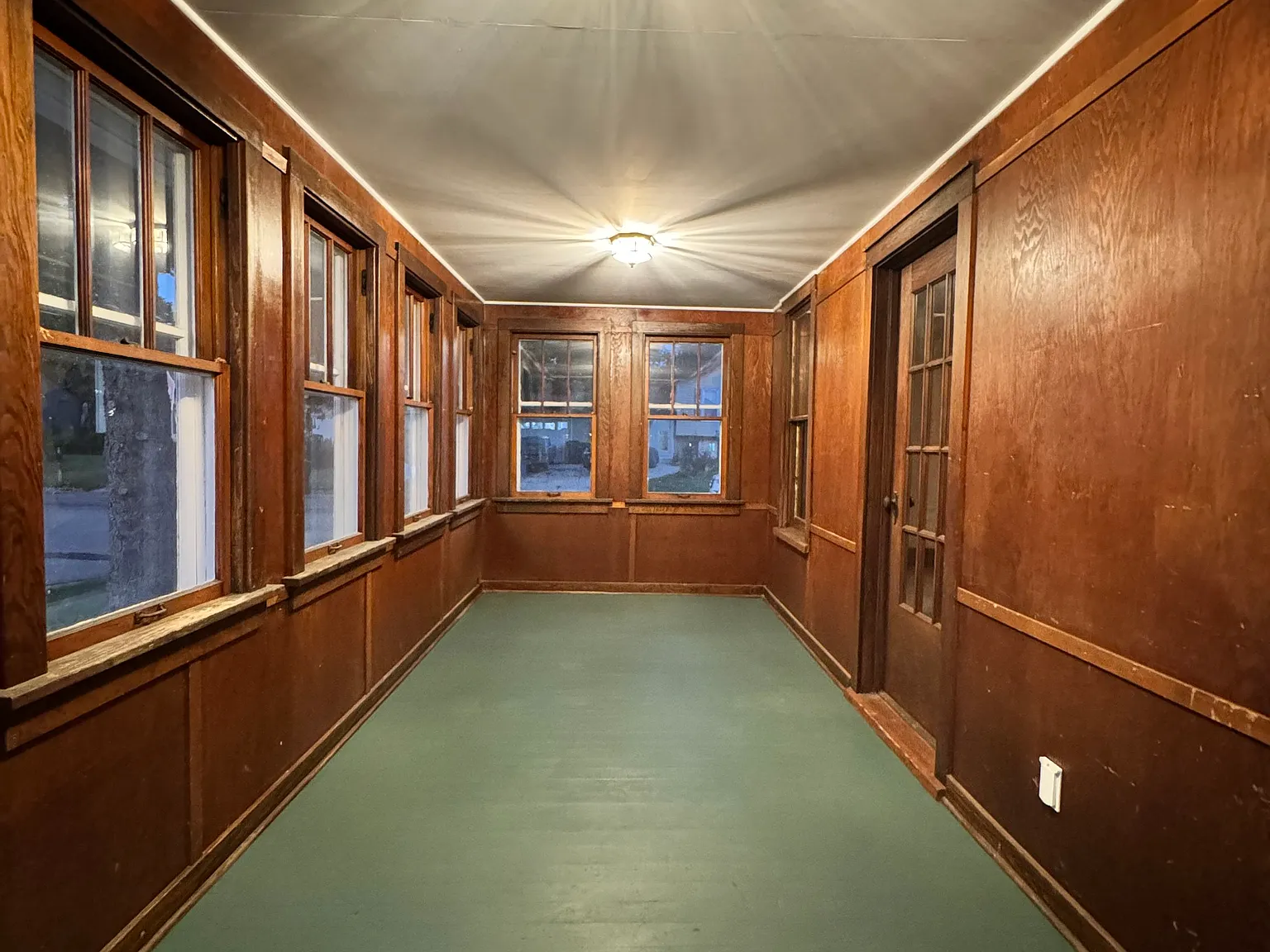 4 bed, 2100 sqft, $2,650 — Photo 2