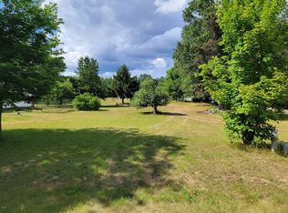 563 Sunset Dr, Newaygo, MI 49337