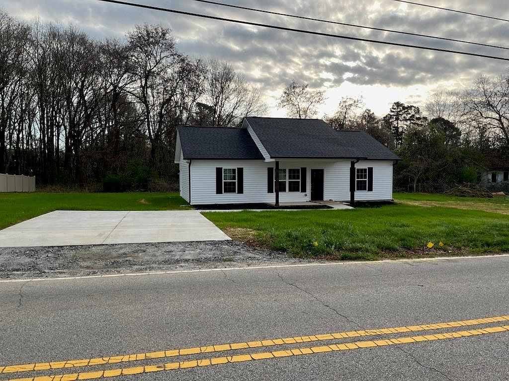 6 Heyward Ave, Honea Path, SC 29654 | Zillow