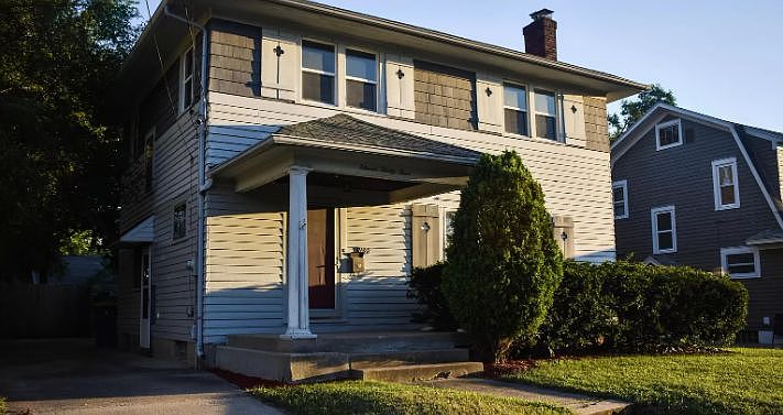 1st image of 1134 Noble St SE