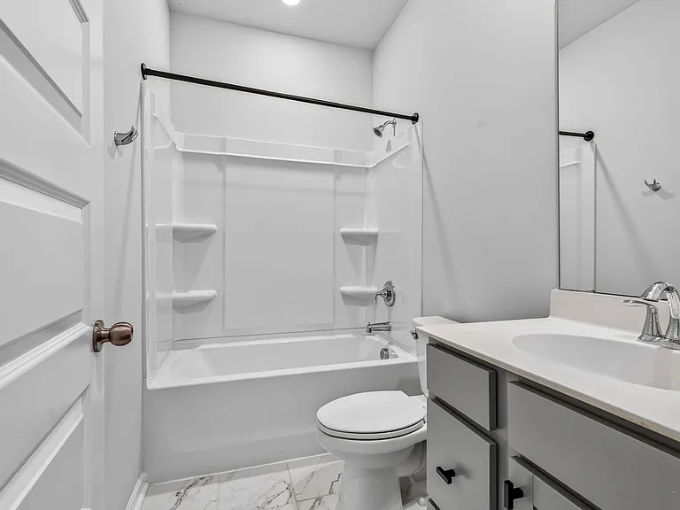 518 Yellow Leaf Ln — Photo 8