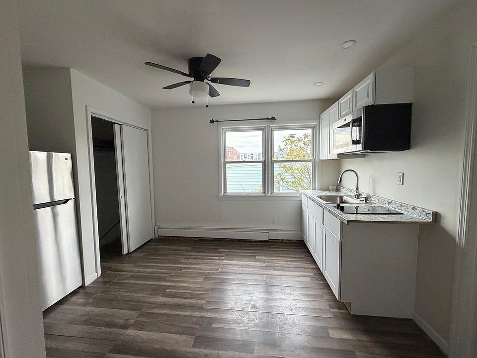 1st image of 13 E 17th St #3