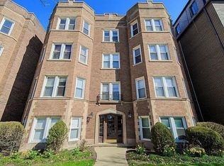 7344 Lake St APT 2E, River Forest, IL 60305