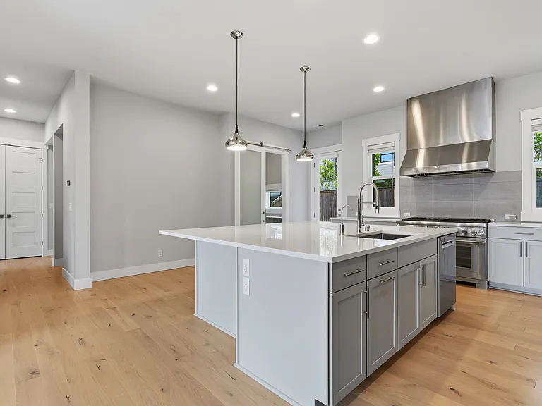 539 Viewcrest Dr NW — Photo 14
