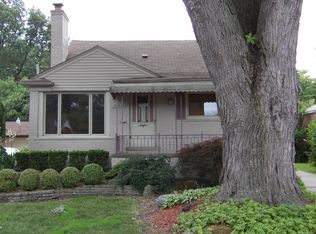 22636 Lakeland St, Saint Clair Shores, MI 48081