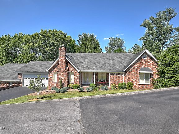 2nd image of 107 Colooney Cir #0