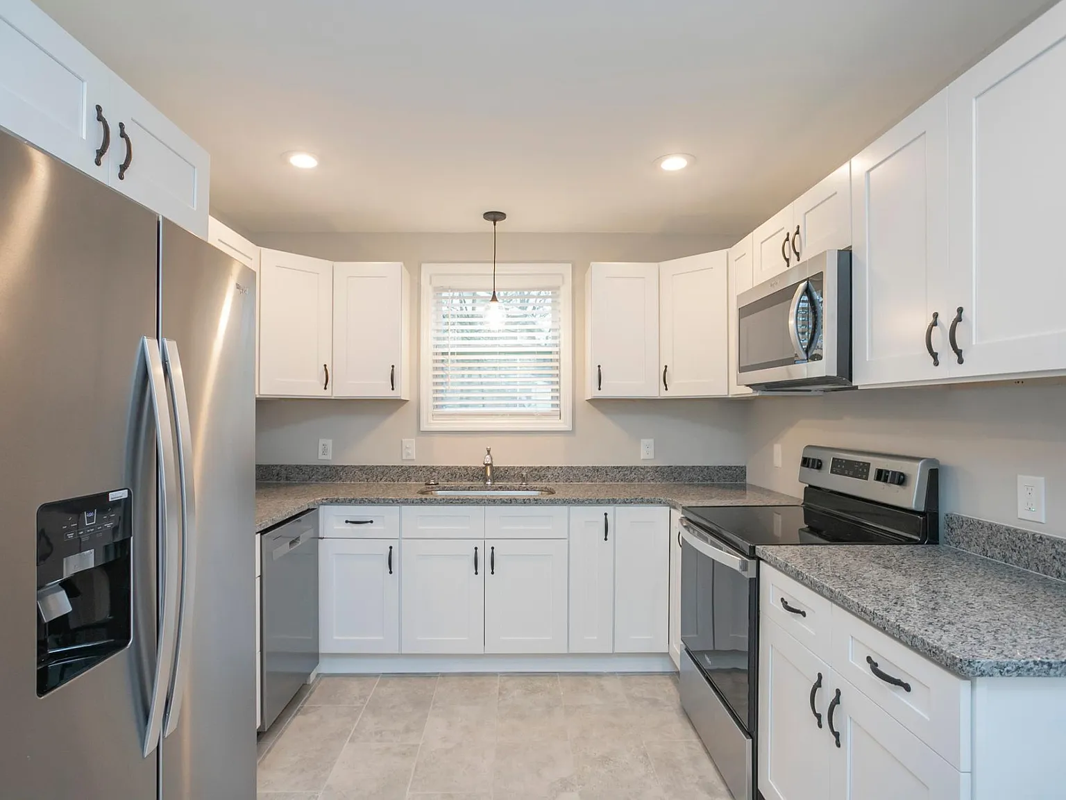 2 bed, 1.5 bath, 1000 sqft, $1,775 — Photo 4