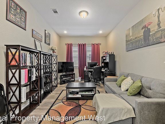 5th image of 10011 Golden Woods Dr