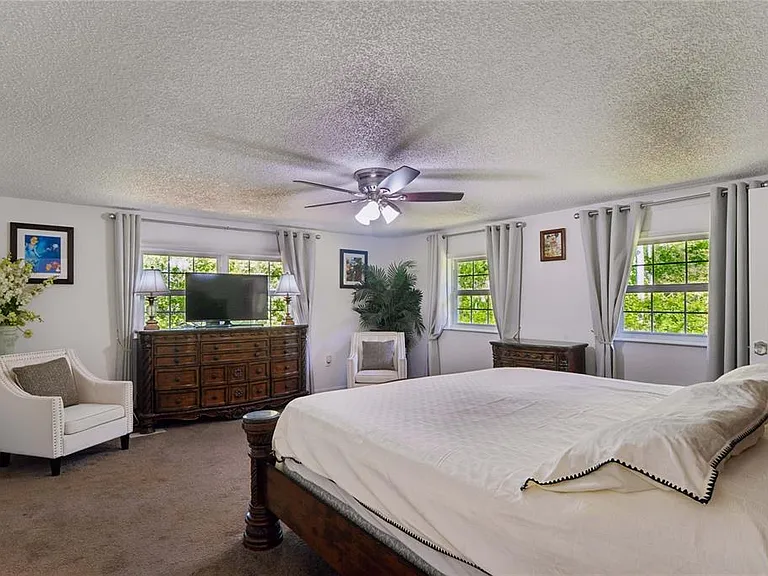 20424 Marguerite Rd — Photo 36