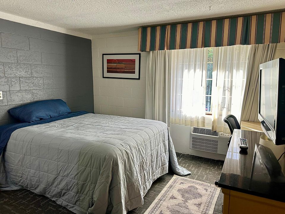 Queen Bed