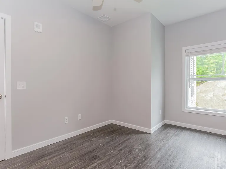 Westledge Apartments — Photo 21