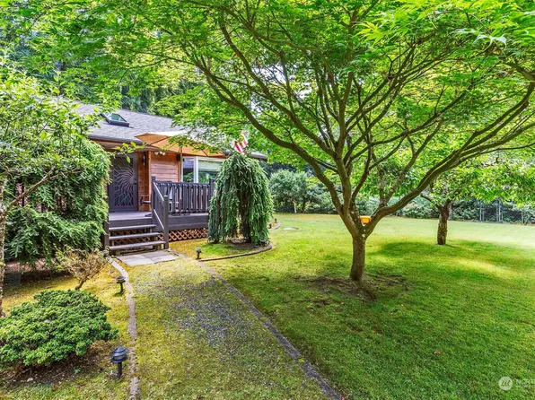 10515 Pioneer Drive, Anderson Island, WA 98303