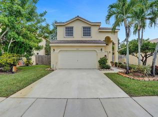 1363 SW 105th Ave, Pembroke Pines, FL 33025