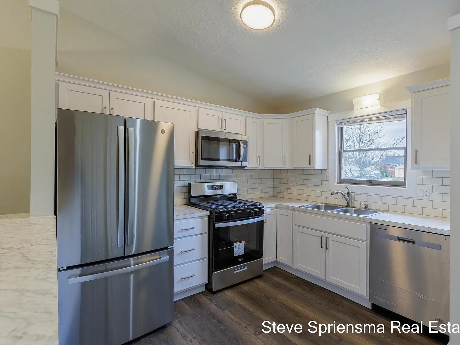 3266 Piccadilly Cir SE — Photo 3