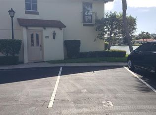 501 Plaza Seville Ct APT 3, Treasure Island, FL 33706