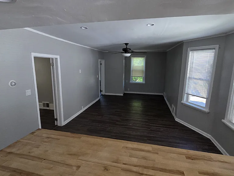 6209 Bridge Ave — Photo 5