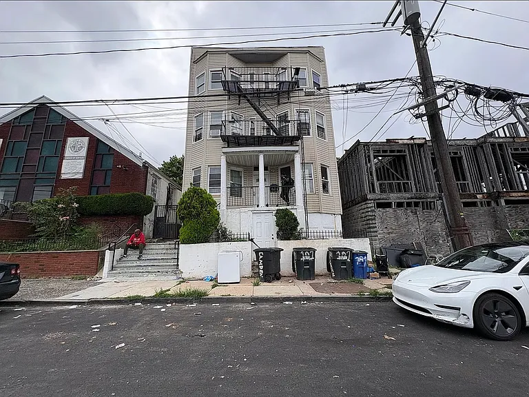 103 Camden St — Photo 7