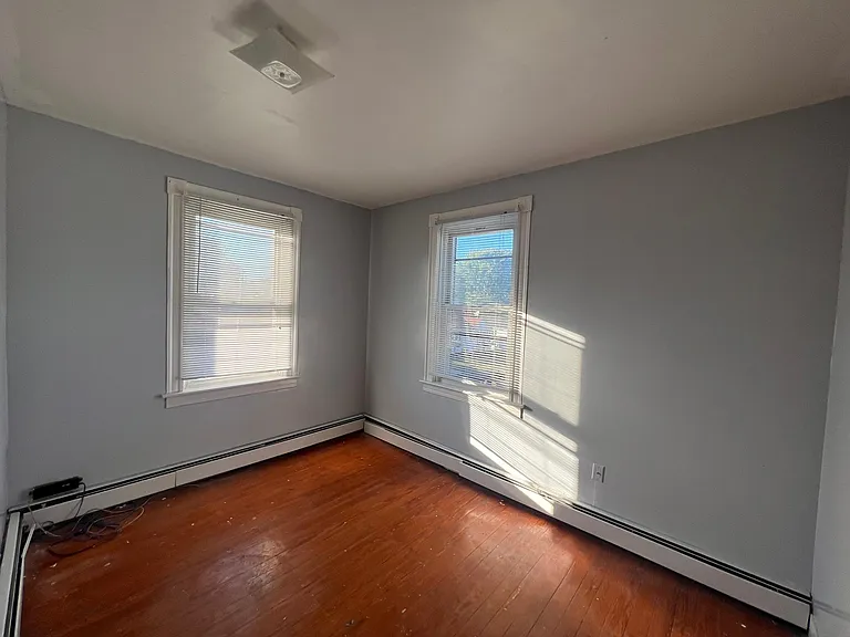767 Admiral St #2 — Photo 6