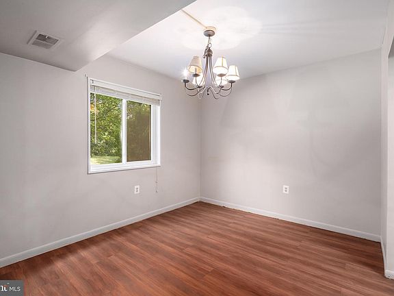4th image of 1422 Northgate Sq #22/1A