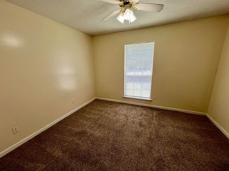 2124 Doctor Martin Luther King Jr Blvd #C23 — Photo 7