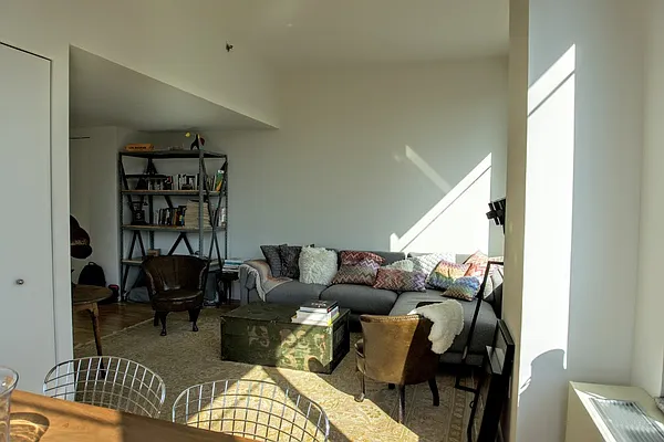 Rented by Bold New York | media 51