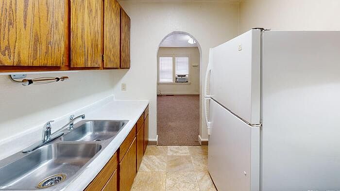 1st image of 1508 E Thayer Ave #1