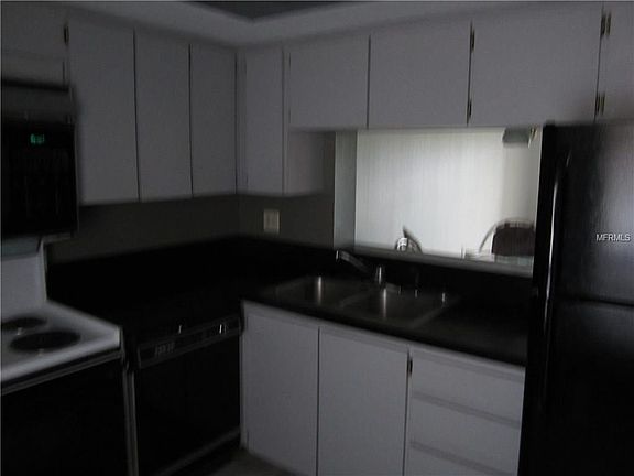 3rd image of 13626 Greenfield Dr APT 406