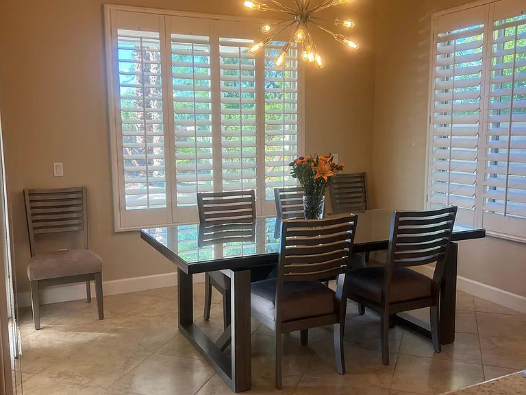Spacious & convenient dining area directly adjacent to Chef's kitchen.