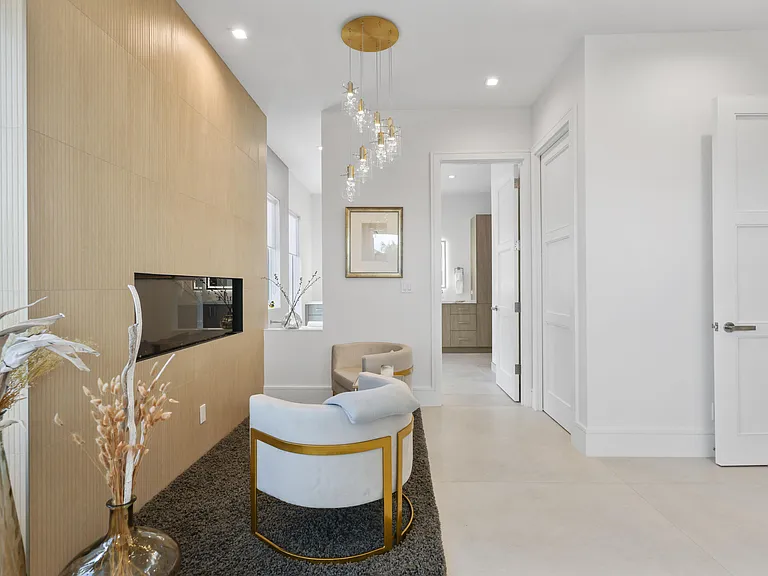 333 S Swinton Ave — Photo 48