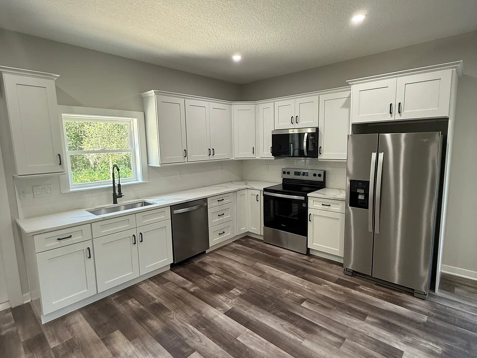 2 bed, 1100 sqft, $1,800 — Photo 4