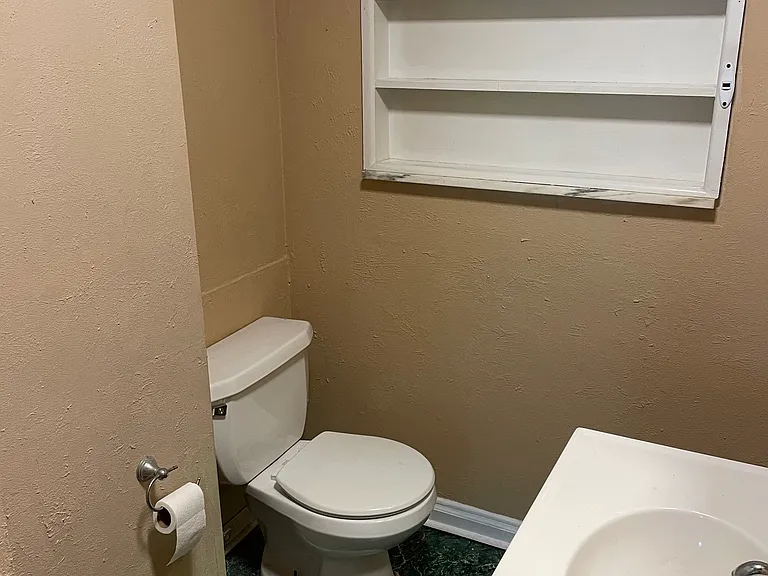 1313 Nichols Pl — Photo 33
