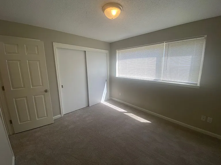 902 - Proverbs 31 Holdings LLC — Photo 27