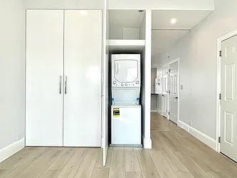 Rented by (Legacy) Elegran