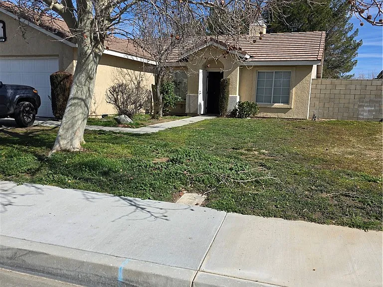 43516 32nd St E — Photo 3