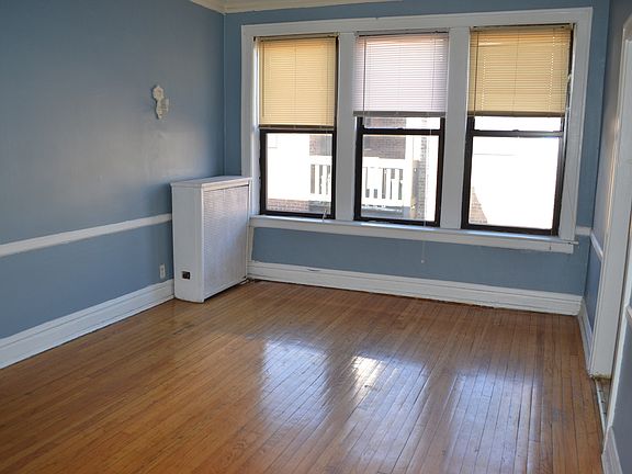 2nd image of 5455 S Everett Ave APT 3A