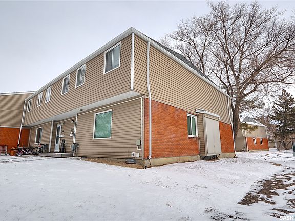 3rd image of 4160 Castle Road