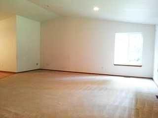 5th image of 6920 SE Buchannen St