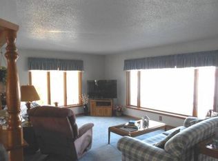 17559 Rice Lake Rd, Eden Valley, MN 55329